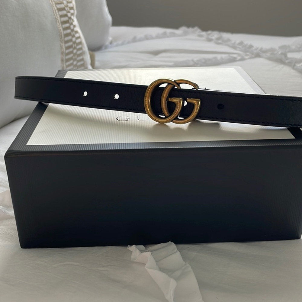 GUCCI GG Marmont thin leather belt with Shiny Buckle size 100